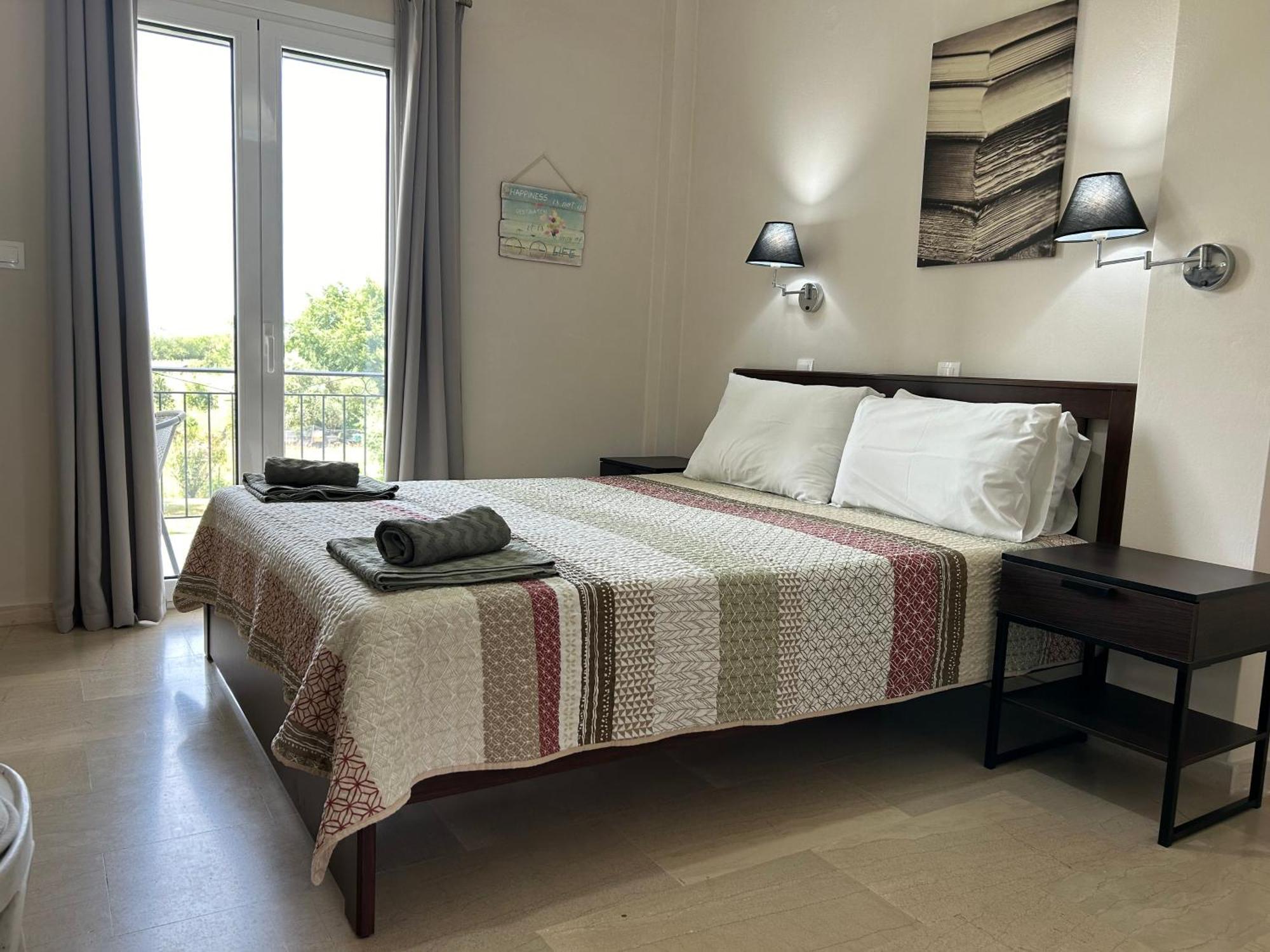 רודה Alexander Apartments מראה חיצוני תמונה